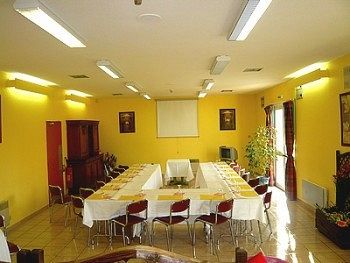 Hotel Restaurant Des Portes De Meuse Nancy Exterior photo